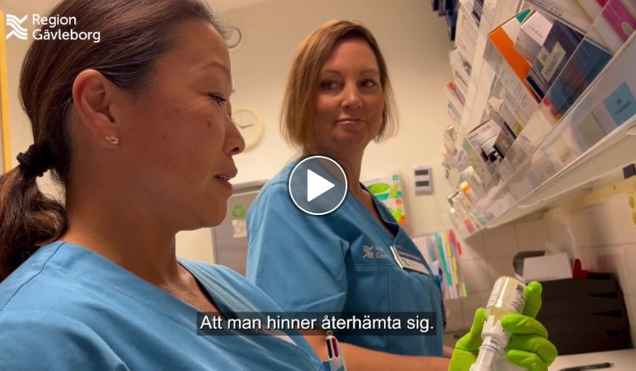 Skärmavbild film "Från hyr till fast anställning i Närsjukvården Ljusdal" med Caroline Nilsson Dahlin.