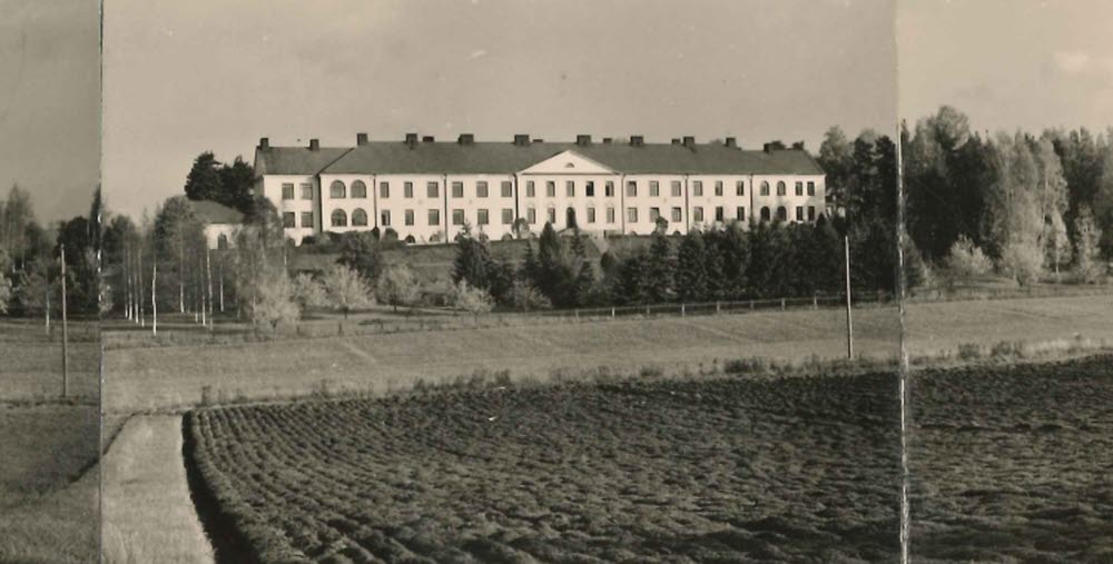 Bollnäs lasarett fotograferat av dess maskinist Ossian Friberg.