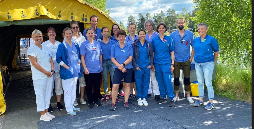 Delar av forskargruppen och annan personal under Vansbrosimningen